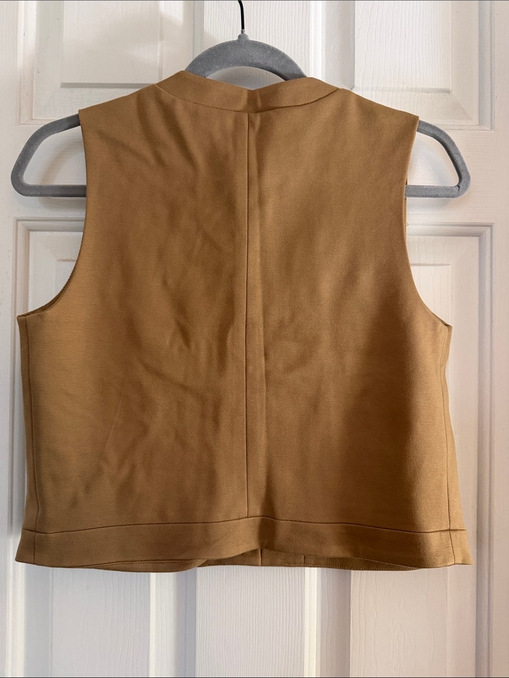 Autres filles tan crop boxy Sleeveless Button-Front Vest in Camel Brown XS - Picture 3 of 5